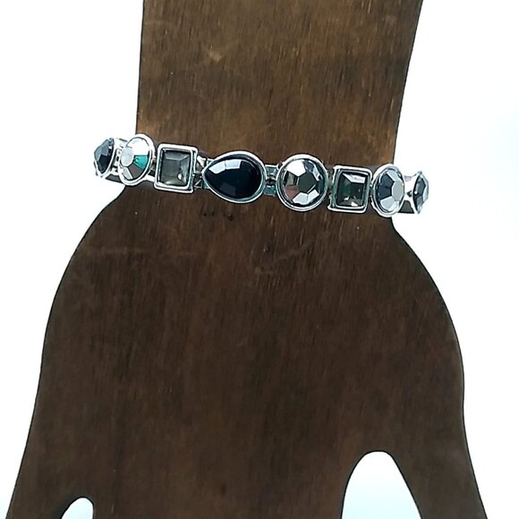 Bezel-set Faceted Crystal Stackable Silver-tone Bangle Bracelet Magnetic Clasp - Picture 11 of 15